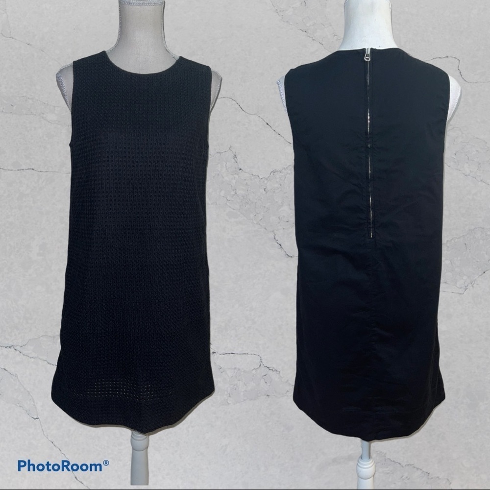 Gap Black sleeveless eyelet dress, Small